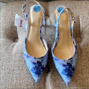 Nine West Light Blue Floral Pointed-Toe Slingback Heels